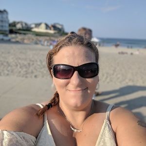 Meet your Posher, Renee